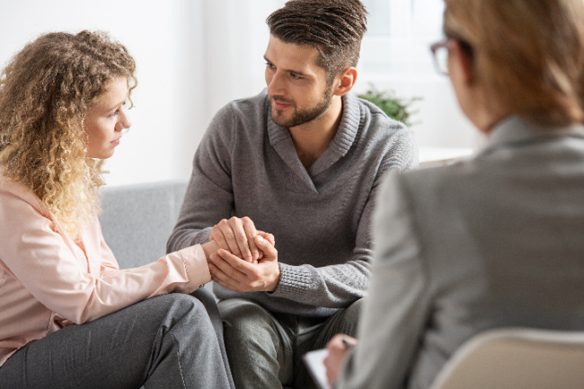 How A Relationship Therapist can Help Re-Ignite The Passion in Your Lives
